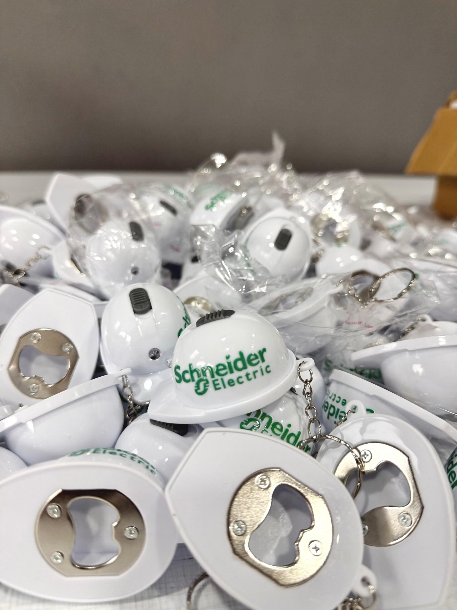 Cascos promocionales personalizados